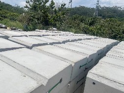 旭東圍擋基礎水泥塊 環(huán)保先鋒的可持續(xù)發(fā)展之路